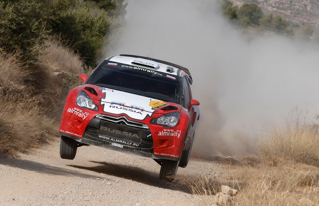 Новиков стал первым, кто в реальных боевых условиях смог сравнить два новых автомобиля-конкурента WRC и именно Citroen принес ему первый финиш в году!