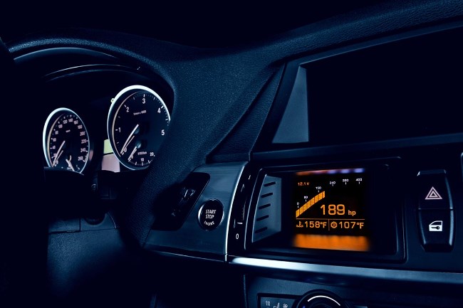 Новый OLED-дисплей для BMW X6 