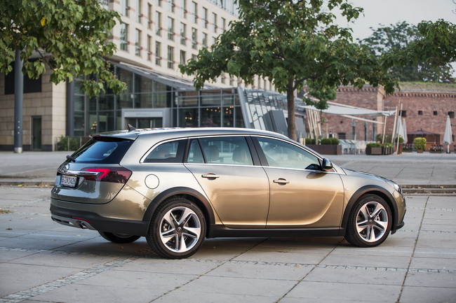 Тест-драйв нового Opel Insignia состоялся в Германии