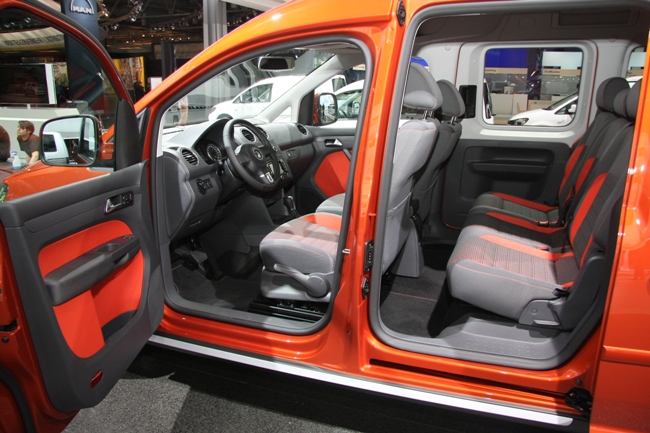 Выставка IAA-2012: Volkswagen Cross Caddy