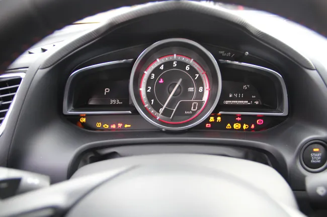 Тест-драйв новой Mazda3 третьего поколения