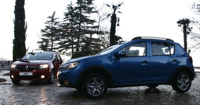 Renault Logan & Sandero test 