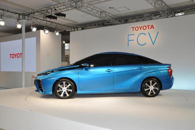 Toyota объявила цену на новый водородный автомобиль