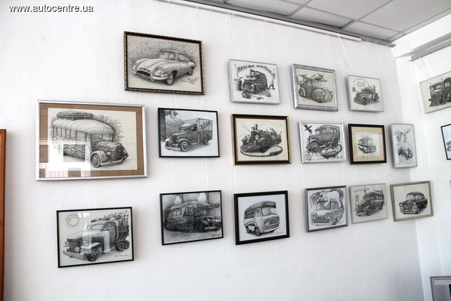 В Броварах открылась выставка «автошаржей»