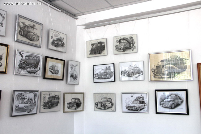 В Броварах открылась выставка «автошаржей»