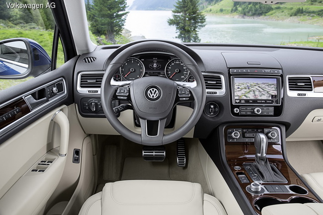 Внедорожник Volkswagen Touareg обновили