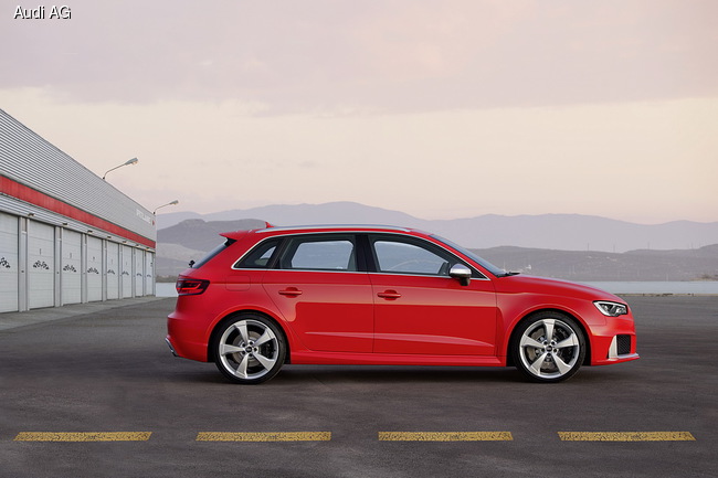 Audi RS3 Sportback бьет рекорды