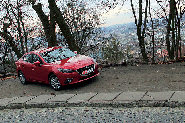 Mazda3: Во Львов на святого Андрея