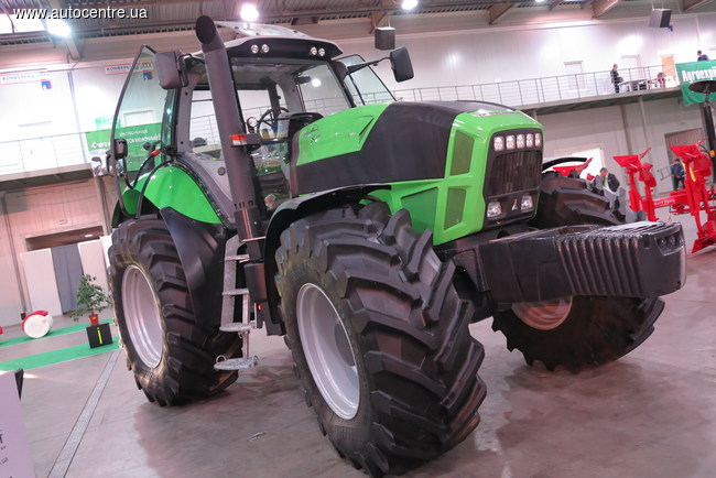 Тракторы на выставке «Зерновые технологии 2015»