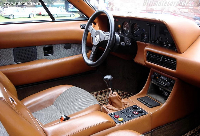Редчайший среднемоторный суперкар BMW M1 1980 года продан всего за $125000  