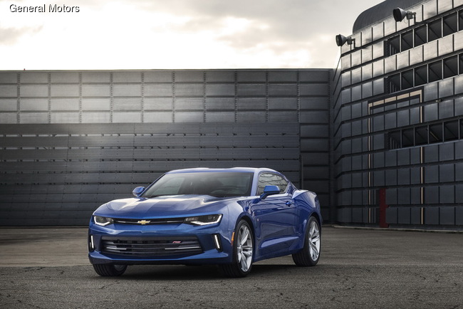 Новый Chevrolet Camaro выходит в свет