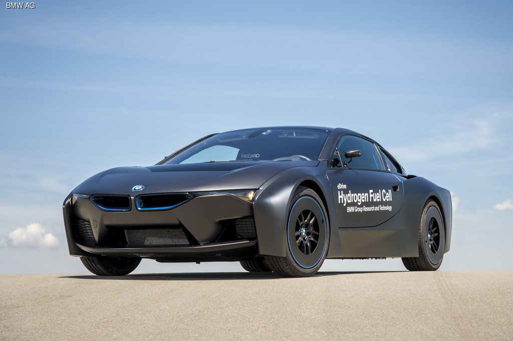 Компания BMW создала спорткар на водороде
