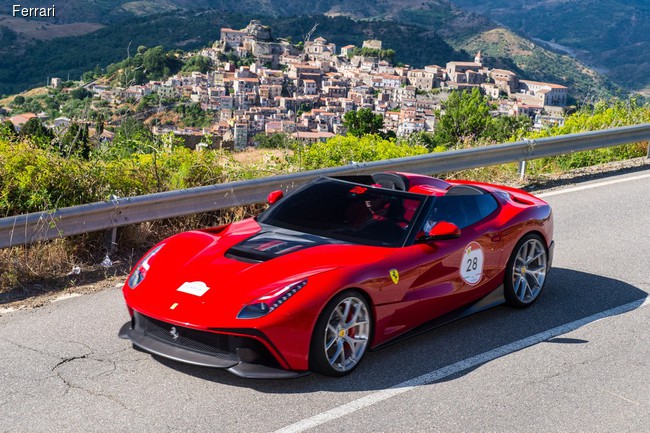 Ferrari пополнила коллекцию эксклюзивных суперкаров