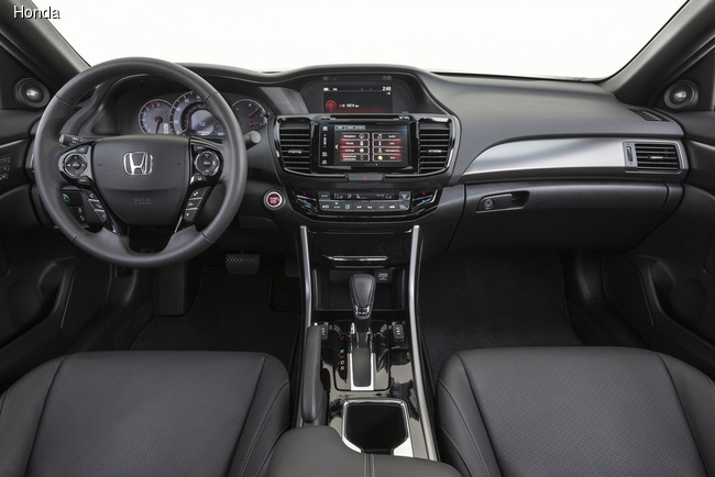 Honda Accord Coupe перенесла фейслифтинг