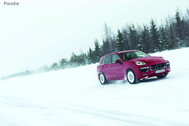 Porsche Performance Drive: Ледовый пик