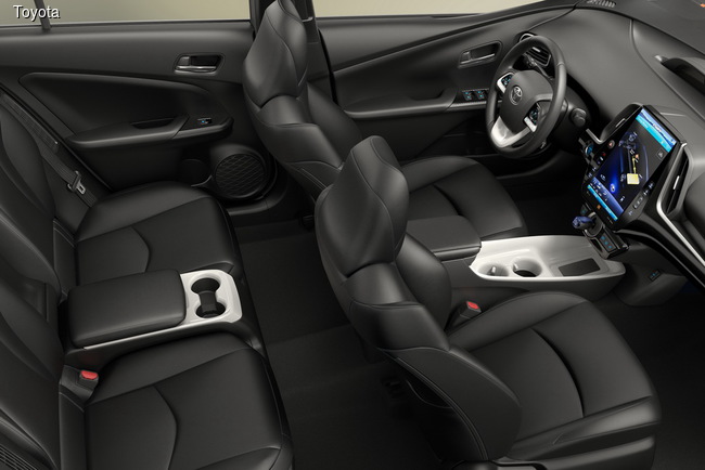 Нью-Йоркский автосалон 2016: Prius получил подзаряжаемую версию Prime