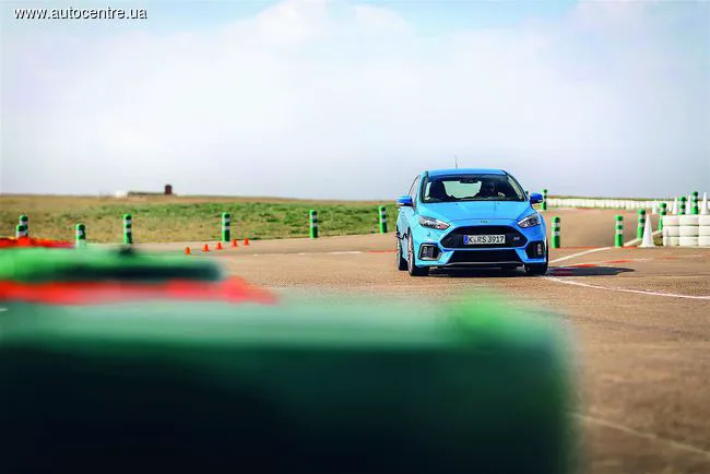 Тест Ford Focus RS: Суперфокус