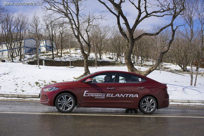 Тест-драйв новой Hyundai Elantra: Скульптурные грани