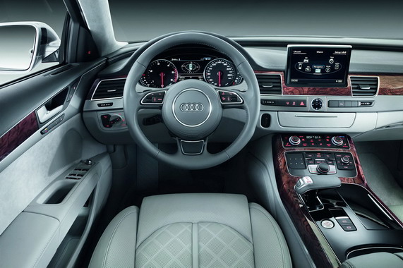 Новый Audi A8