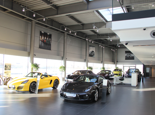 Новый дилерский центр Porsche
