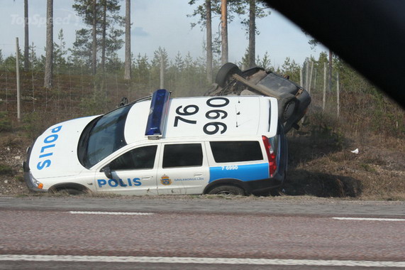 шведские полицейские