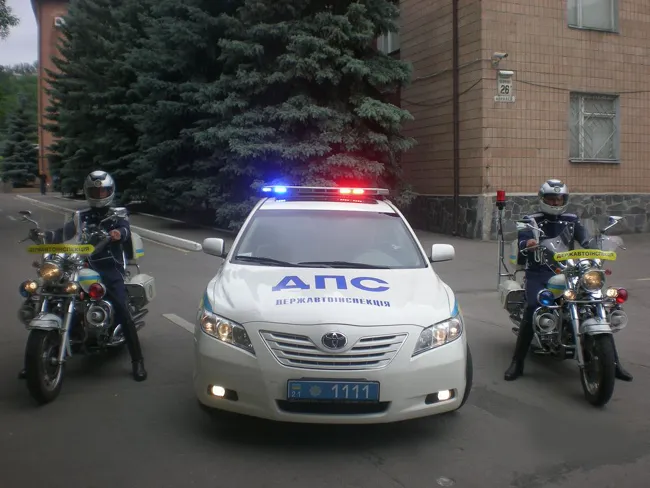 Разрешено ли ставить автомобиль под знаком полиция Разрешено Ли Ставить Автомобиль Под Знаком Полиция