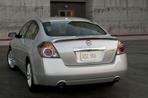 Nissan Altima 2010