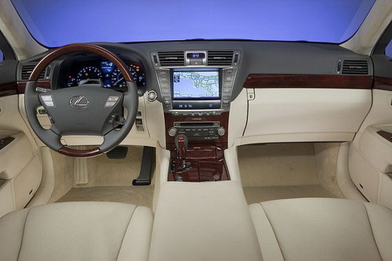 Lexus LS 2010 
